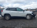 Jeep Cherokee Latitude 1C4PJMCBXGW147725 снимка