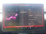 Tesla Model Y Long Range Dual Motor All-Wheel Drive/Rwd 7SAYGDED0RF005489 fotografie