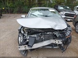 Toyota Corolla Le JTDEPRAEXLJ023185 снимка