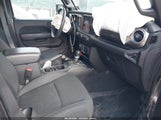 Jeep Wrangler Unlimited Sahara 4X4 1C4HJXEN5JW221735 снимка
