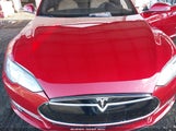 Tesla Model S P85 5YJSA1H14EFP60398 fotografie