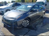 Toyota Prius Three JTDKARFU4J3552881 снимка