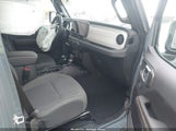 Jeep Wrangler 4-Door Sahara 4X4 1C4PJXEG3RW260767 снимка