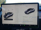 Tesla Model Y Long Range Dual Motor All-Wheel Drive 7SAYGDEEXRA284388 fotografie