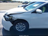 Toyota Camry Le 4T1BF1FK4FU890697 снимка
