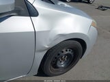 Toyota Corolla Le 5YFBURHEXFP285807 снимка