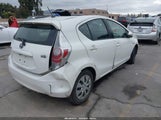 Toyota Prius C Two JTDKDTB32C1004541 снимка