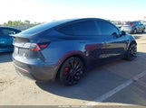 Tesla Model Y Performance Dual Motor All-Wheel Drive 7SAYGDEF6NF552908 fotografie