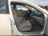 Toyota Camry Le 4T1BE46K88U787922 снимка