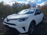 Toyota Rav4 Le JTMZFREV9JJ740432 снимка