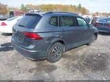 Volkswagen Tiguan 2.0T Se/2.0T Sel/2.0T Sel R-Line/2.0T Sel R-Line Black 3VV2B7AX9KM196917 photo