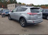 Toyota Rav4 Xle JTMRFREV5JJ246052 снимка