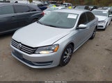 Volkswagen Passat 2.5L S 1VWAP7A3XCC069683 снимка