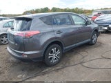 Toyota Rav4 Le JTMBFREV9JJ205215 снимка