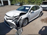 Toyota Camry Le 4T1B11HK1JU114175 photo