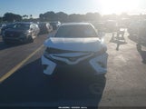 Toyota Camry Se 4T1B11HK3JU098075 photo