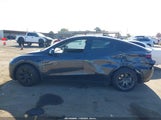 Tesla Model Y Long Range Dual Motor All-Wheel Drive 7SAYGAEE5SF252696 photo