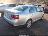 Volkswagen Jetta Limited Edition 3VWAZ7AJ6AM117815 photo