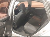 Volkswagen Passat 1.8T S 1VWAS7A31FC102749 снимка