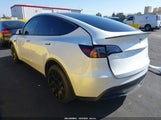 Tesla Model Y Long Range Dual Motor All-Wheel Drive 7SAYGDEE9NF561741 снимка