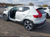 Volvo Xc40 B5 Core Bright Theme YV4L12UJ9S2603509 снимка
