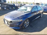 Honda Accord Touring 2.0T 1HGCV2F99JA043216 fotografie