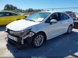 Toyota Corolla Le 5YFVPMAE9NP330803 снимка