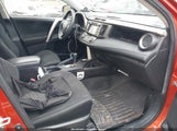 Toyota Rav4 Xle JTMRFREV1FD128473 снимка