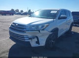 Toyota Highlander Le 5TDZARFH0JS037151 снимка