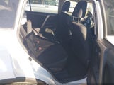 Toyota Rav4 Le JTMBFREV0JJ717154 снимка