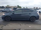 Toyota Prius Two JTDKN3DUXF0400973 снимка