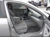 Toyota Camry Le 4T1BF3EK5AU031690 снимка