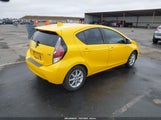 Toyota Prius C Three JTDKDTB34F1102636 снимка