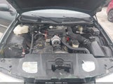 Lincoln Town Car Signature 1LNHM82W6XY617045 снимка