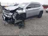 Jeep Compass Latitude Lux 4X4 3C4NJDFB7NT129687 снимка