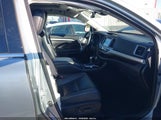 Toyota Highlander Se/Xle 5TDKZRFH6KS561223 photo