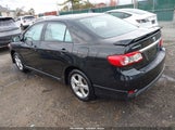 Toyota Corolla S 2T1BU4EE6DC047165 fotografie