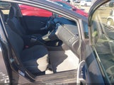 Toyota Prius Two JTDKN3DU2D5608653 снимка