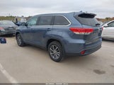 Toyota Highlander Xle 5TDJZRFH9KS736267 снимка