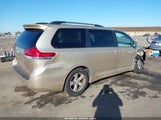 Toyota Sienna Le V6 8 Passenger 5TDKK3DC8DS351024 снимка