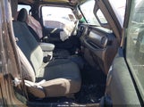 Jeep Wrangler Unlimited Sport S 4X4 1C4HJXDN1KW635257 снимка