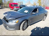 Volkswagen Passat 1.8T Limited Edition/1.8T S/1.8T Wolfsburg Edition 1VWAS7A36FC008561 снимка