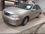 Toyota Camry Le 4T1BE32KX4U857415 снимка