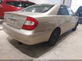 Toyota Camry Le 4T1BE32KX4U857415 снимка
