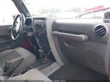 Jeep Wrangler X 1J4FA24108L536778 снимка