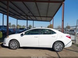 Toyota Corolla Le 5YFBURHE9JP826189 снимка