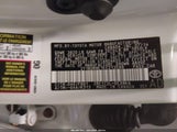 Toyota Corolla Le Plus 2T1BURHE1EC213599 снимка