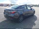 Toyota Yaris L 3MYDLBYV6KY520329 photo