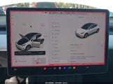 Tesla Model Y Awd/Long Range Dual Motor All-Wheel Drive 7SAYGDEEXPF899328 fotografie
