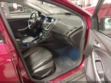 Ford Focus Se 1FADP3F26DL232250 photo
